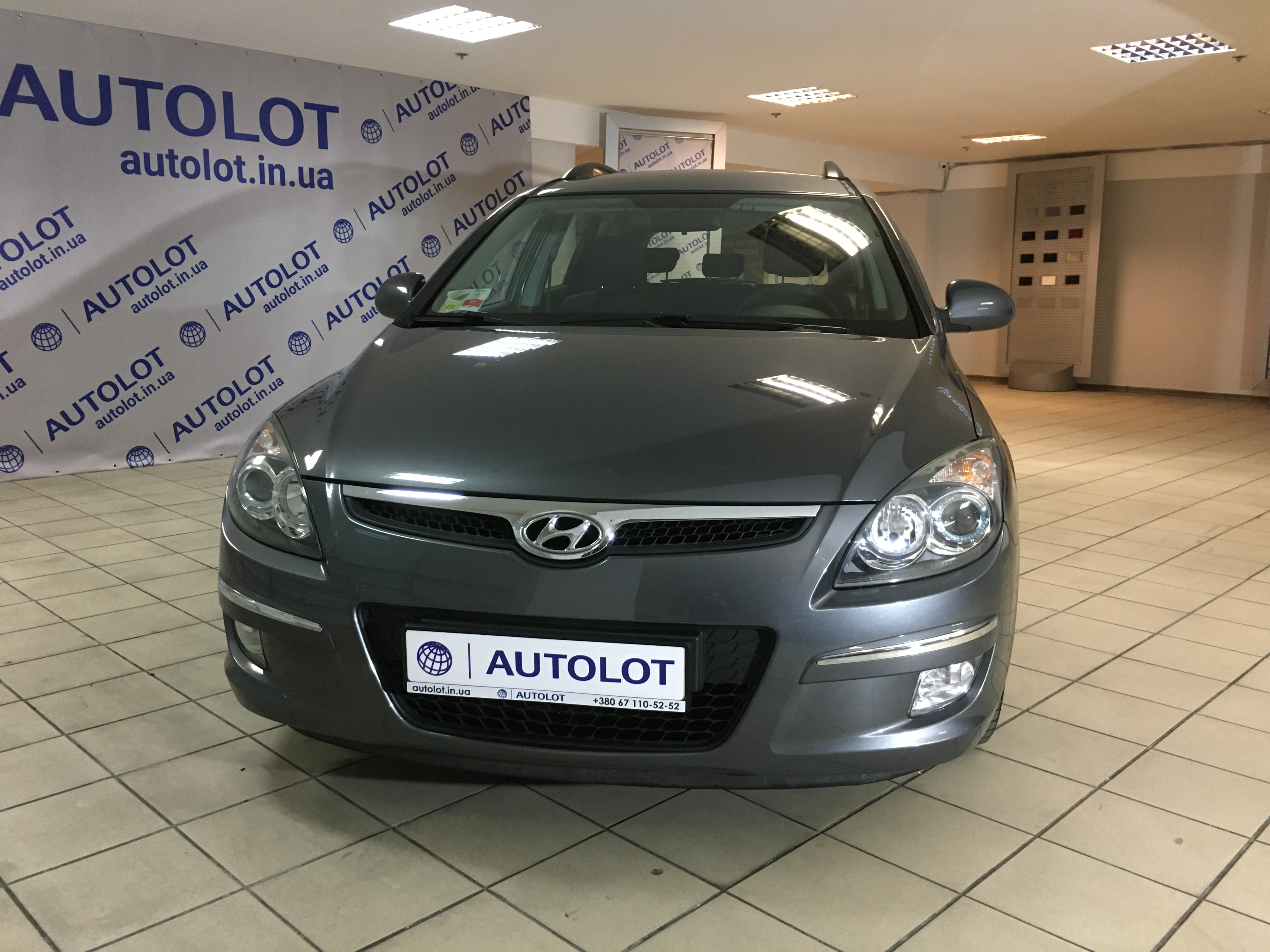 http://autocredit.com.ua/eurocars/uploads/6/04-04-20/O5wrq2_hrzCAkdDma.jpeg
